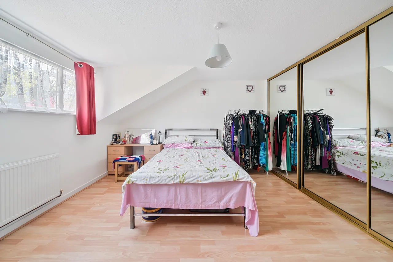 Hillside Road, Northwood, HA6, photo 13