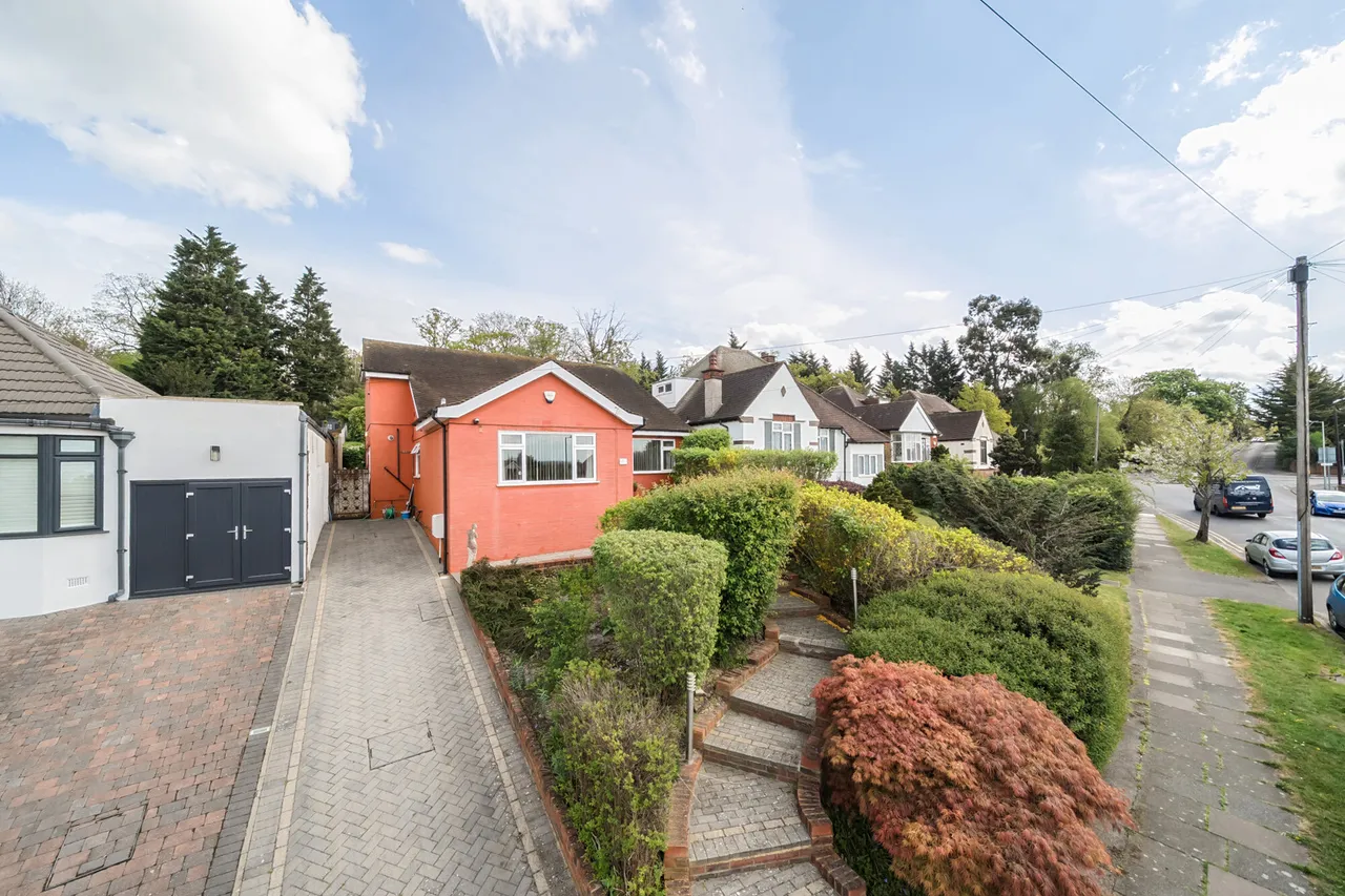 Hillside Road, Northwood, HA6, photo 21