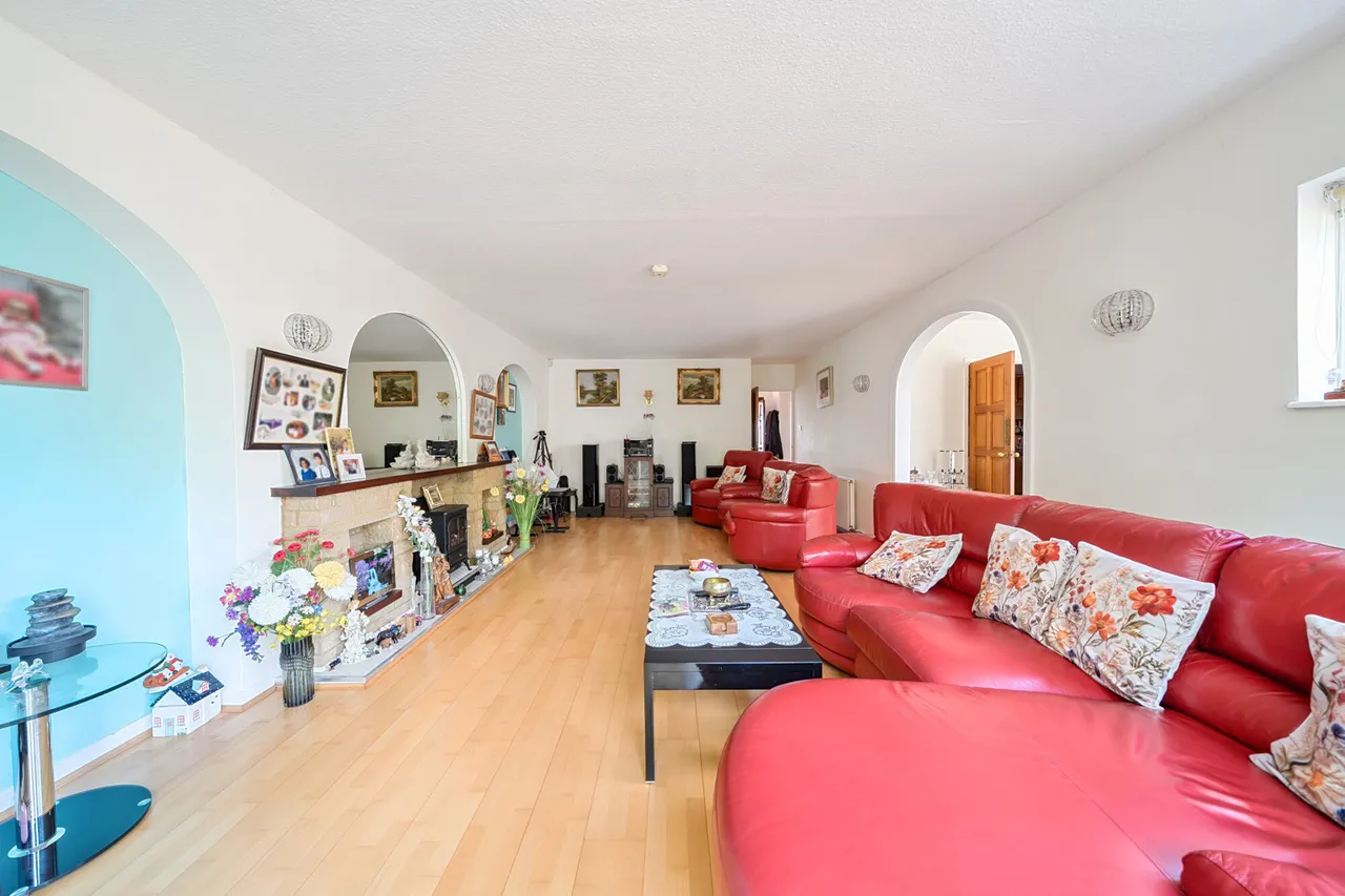 Hillside Road, Northwood, HA6, photo 6
