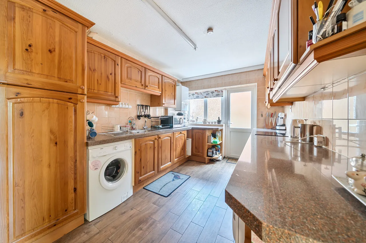 Hillside Road, Northwood, HA6, photo 7