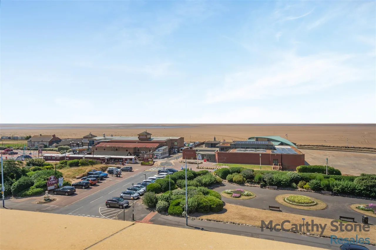 South Promenade, Lytham St. Annes, FY8, photo 32