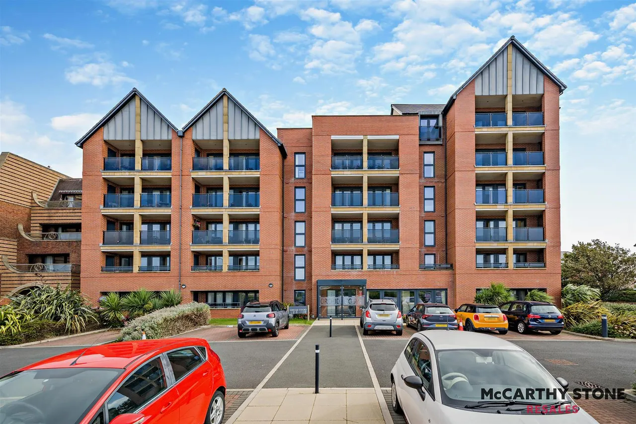 South Promenade, Lytham St. Annes, FY8, photo 17
