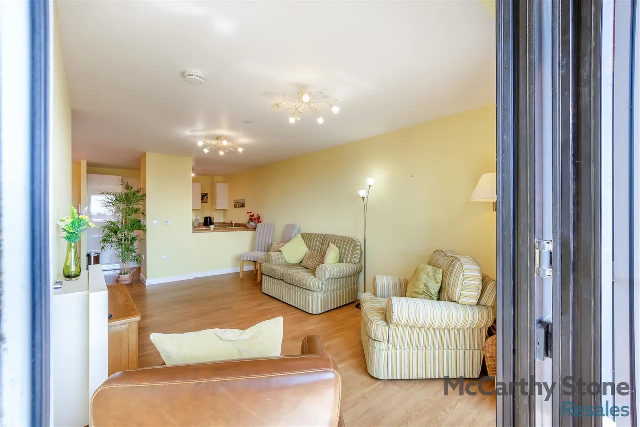 South Promenade, Lytham St. Annes, FY8, photo 37