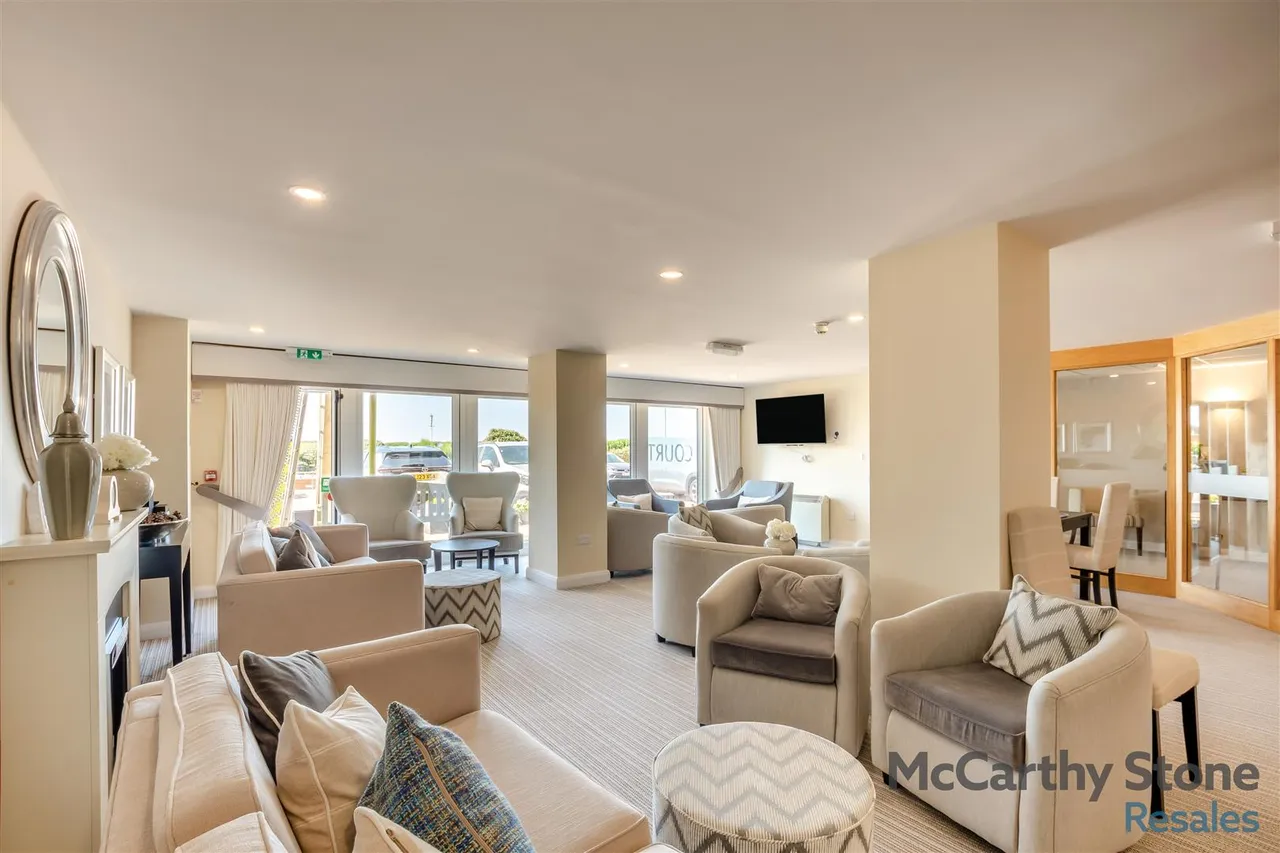 South Promenade, Lytham St. Annes, FY8, photo 25