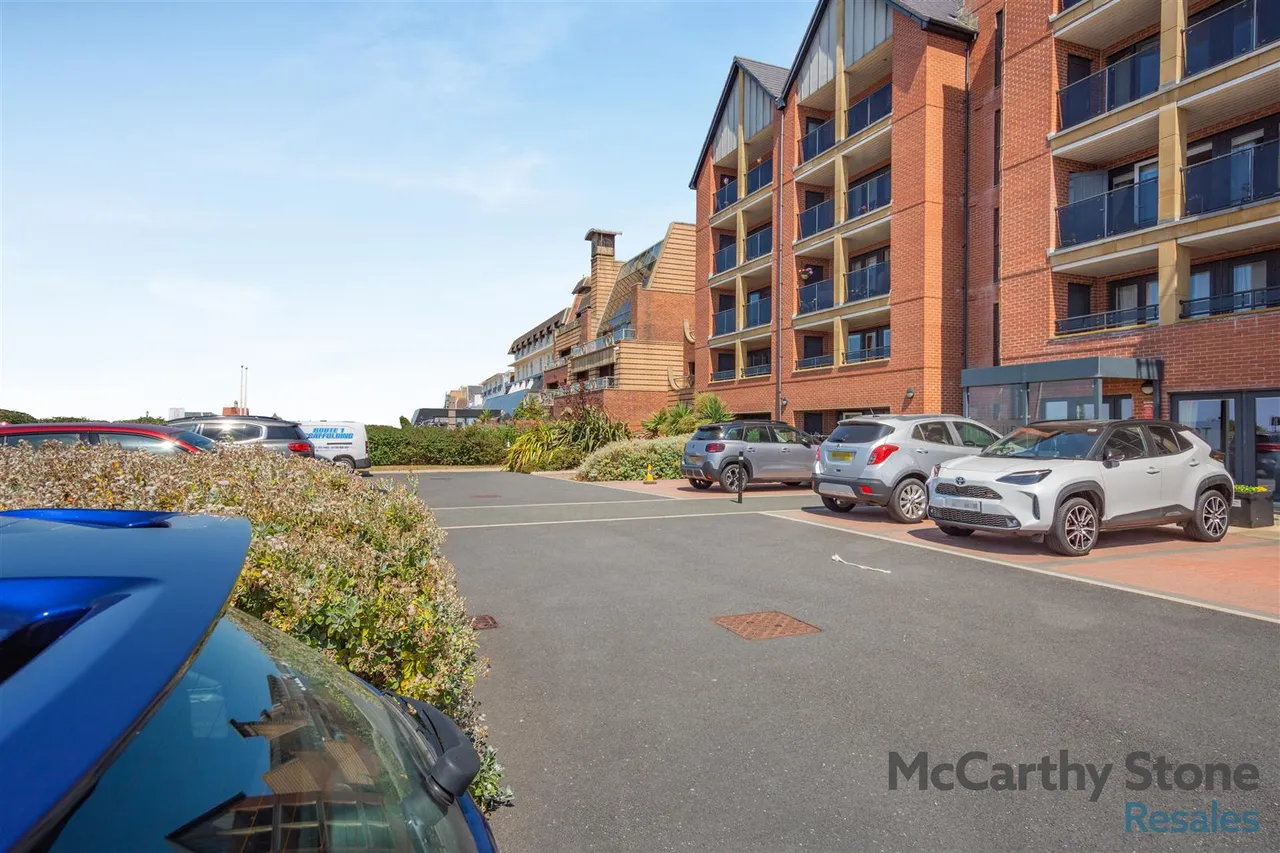 South Promenade, Lytham St. Annes, FY8, photo 34