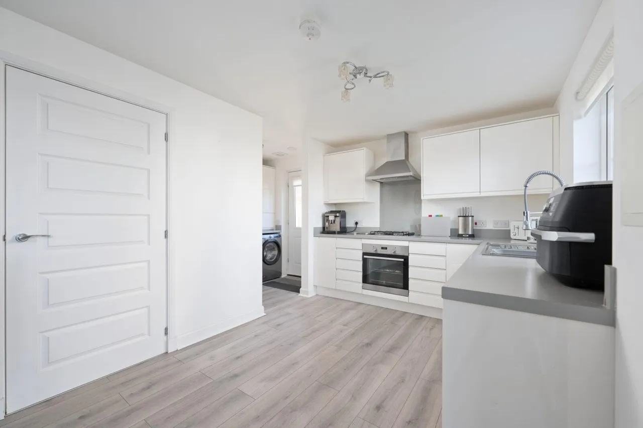 Balgownie Drive, Westerwood, Cumbernauld, G68 0FT, photo 10