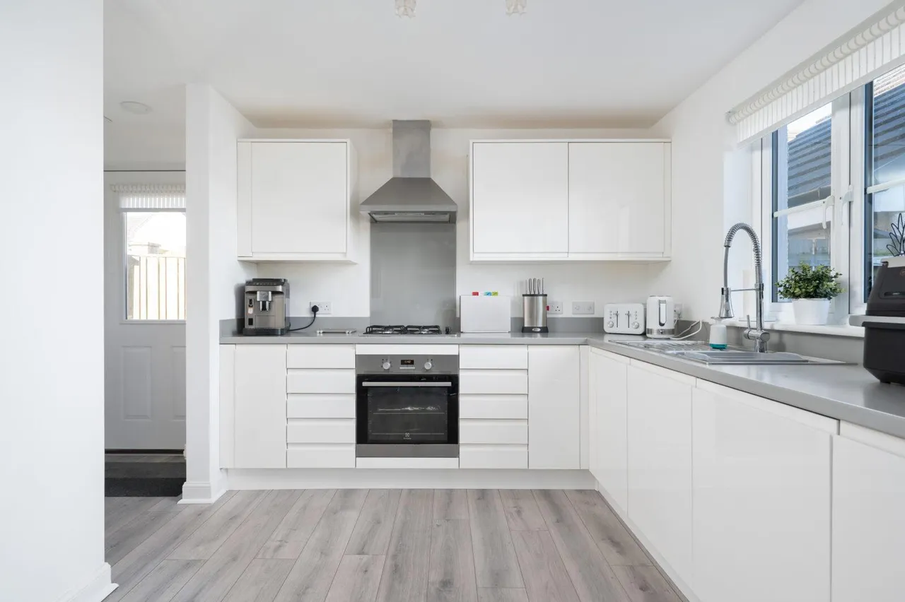 Balgownie Drive, Westerwood, Cumbernauld, G68 0FT, photo 11