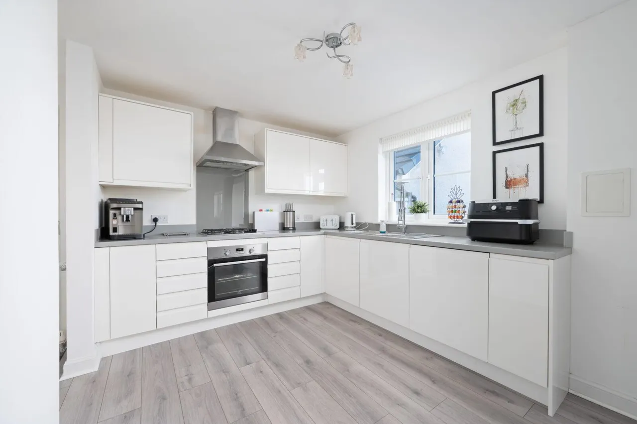 Balgownie Drive, Westerwood, Cumbernauld, G68 0FT, photo 9