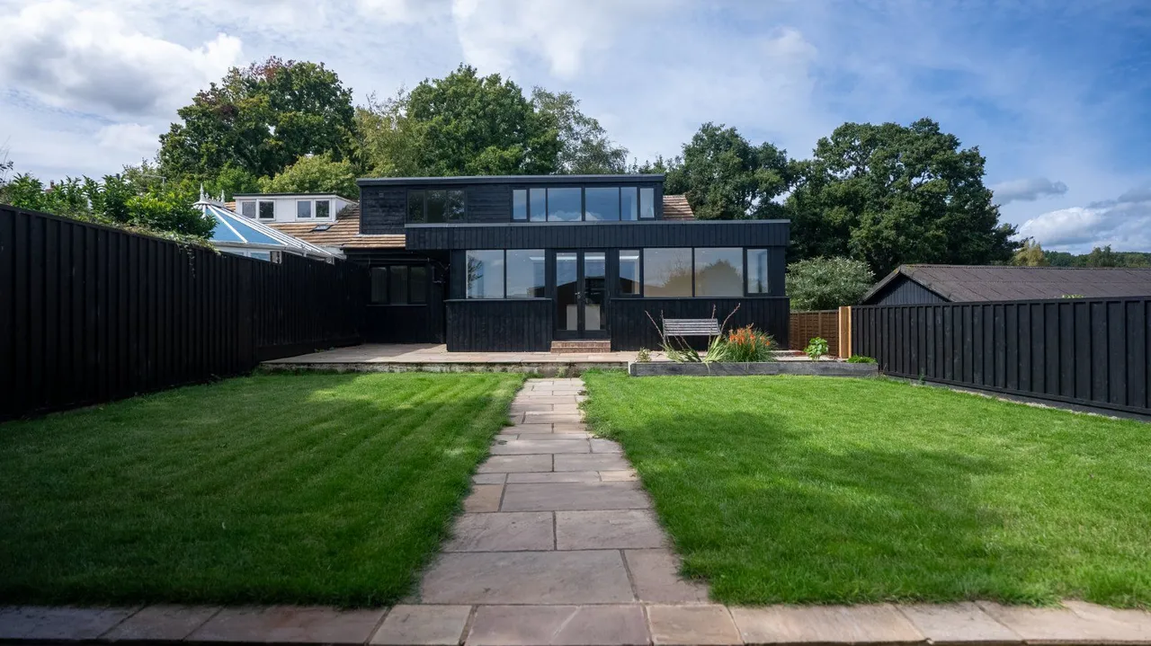 4 bed property for sale — Berrywood Lane, Donhead St. Mary, Shaftesbury, Dorset, SP7 9DH