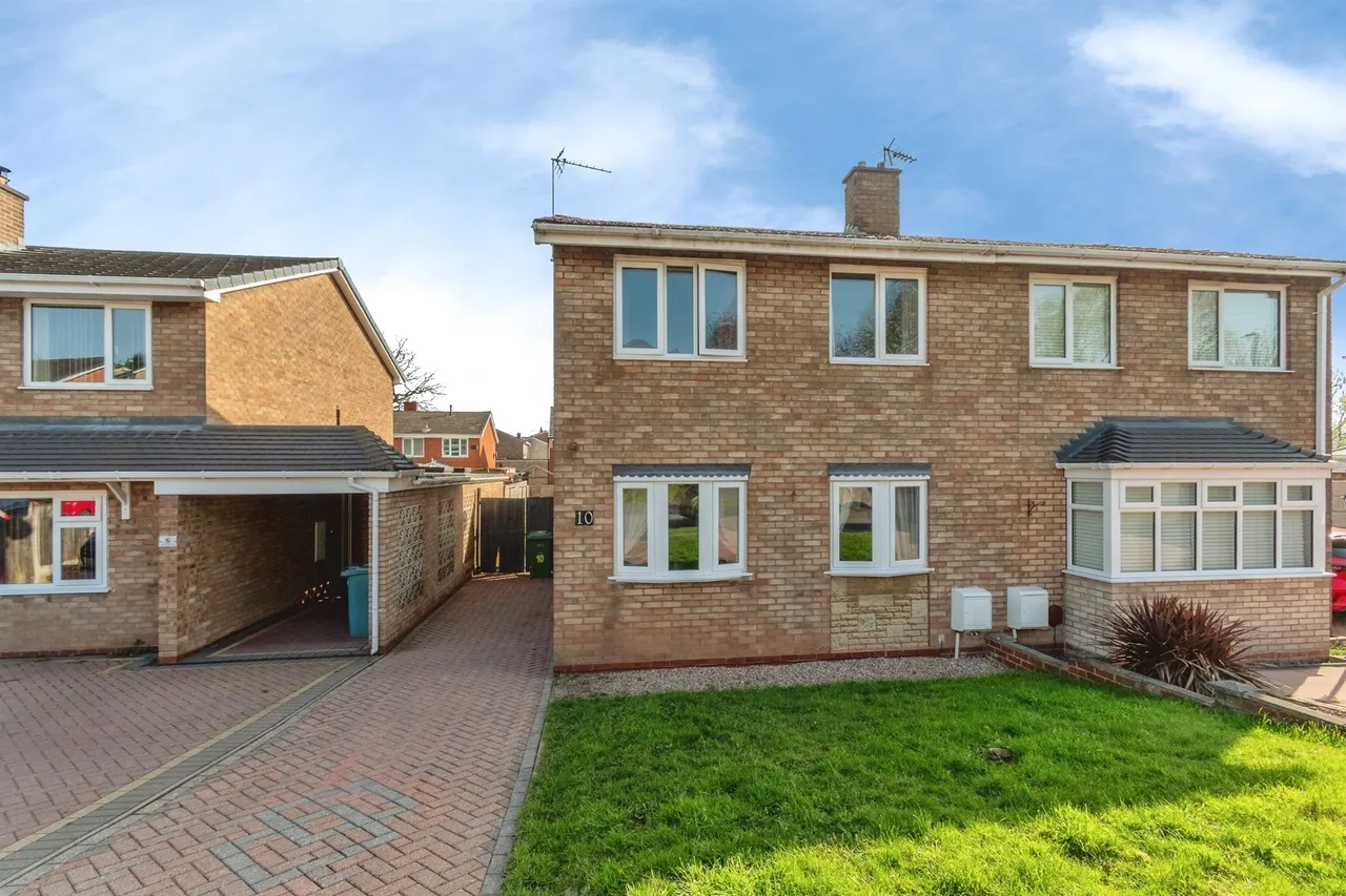Redwood Drive, Cannock, WS11, photo 17
