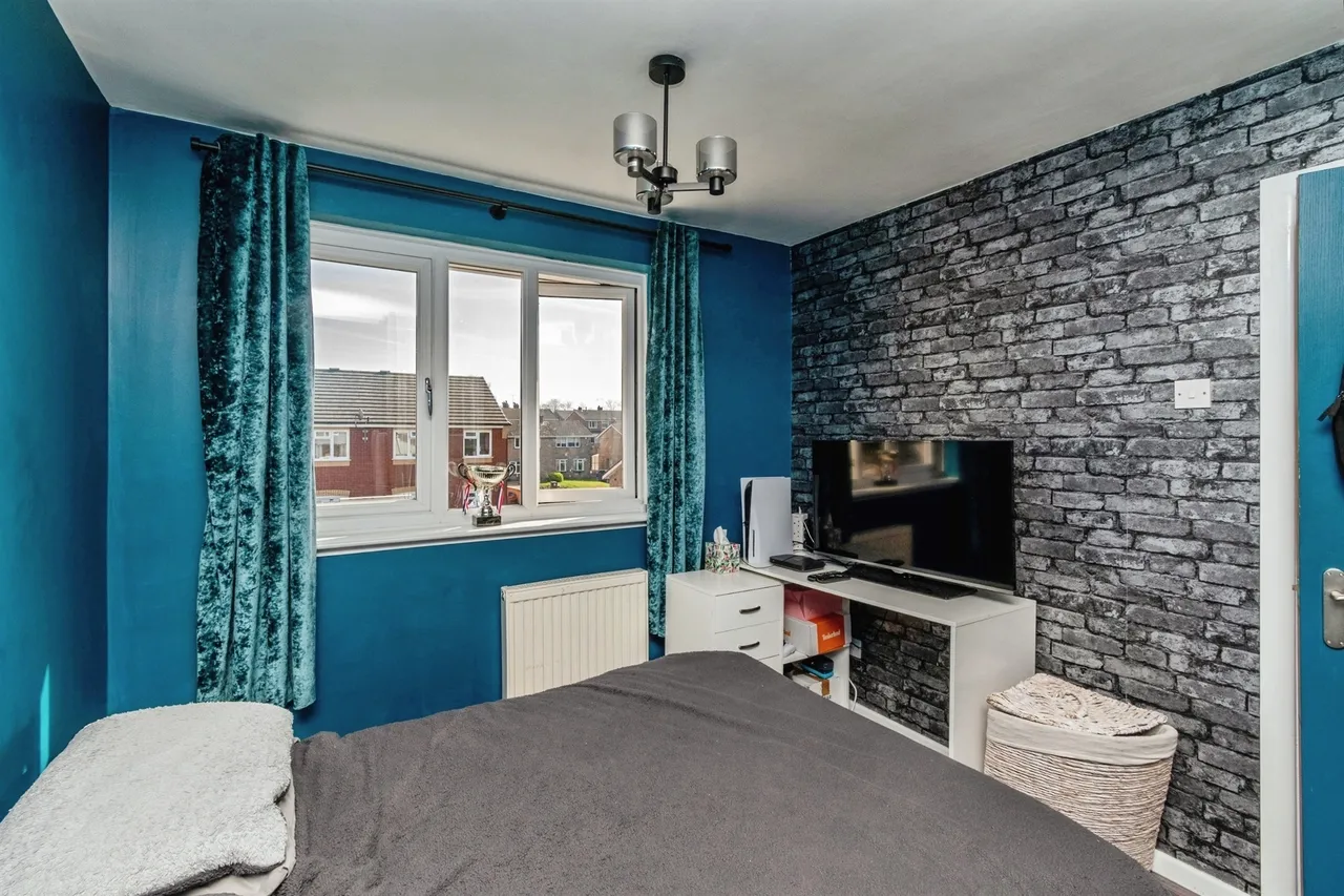 Redwood Drive, Cannock, WS11, photo 9