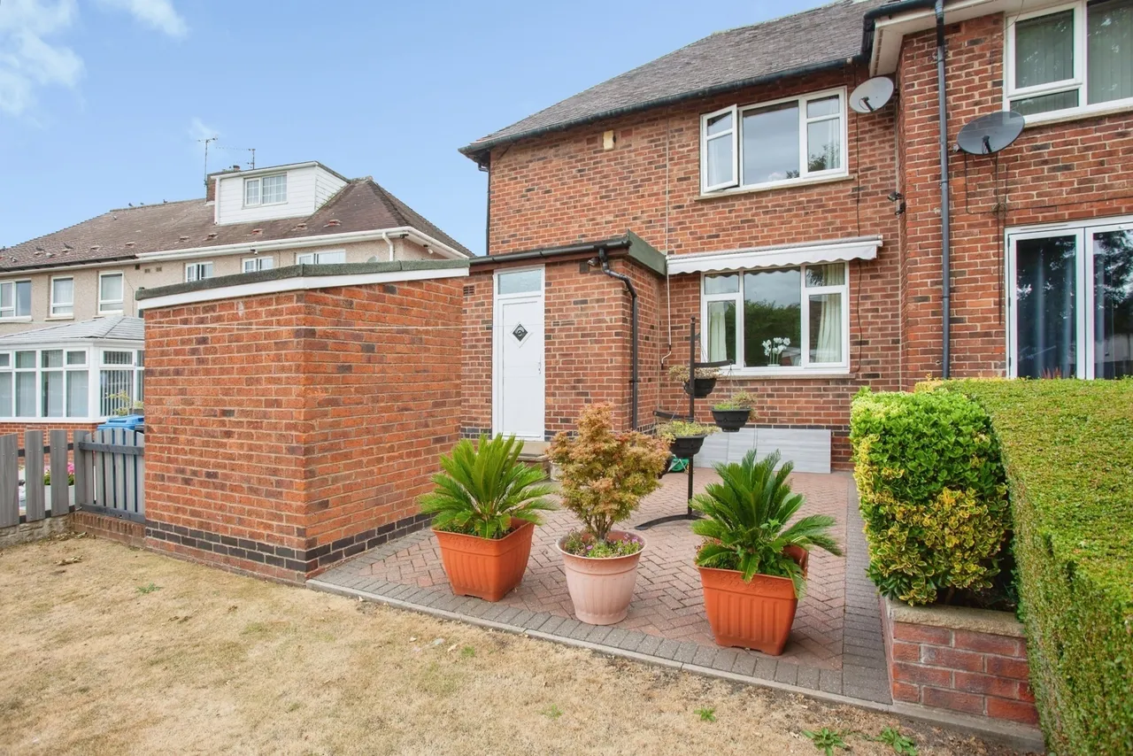 Knutton Crescent, Sheffield, S5, photo 5