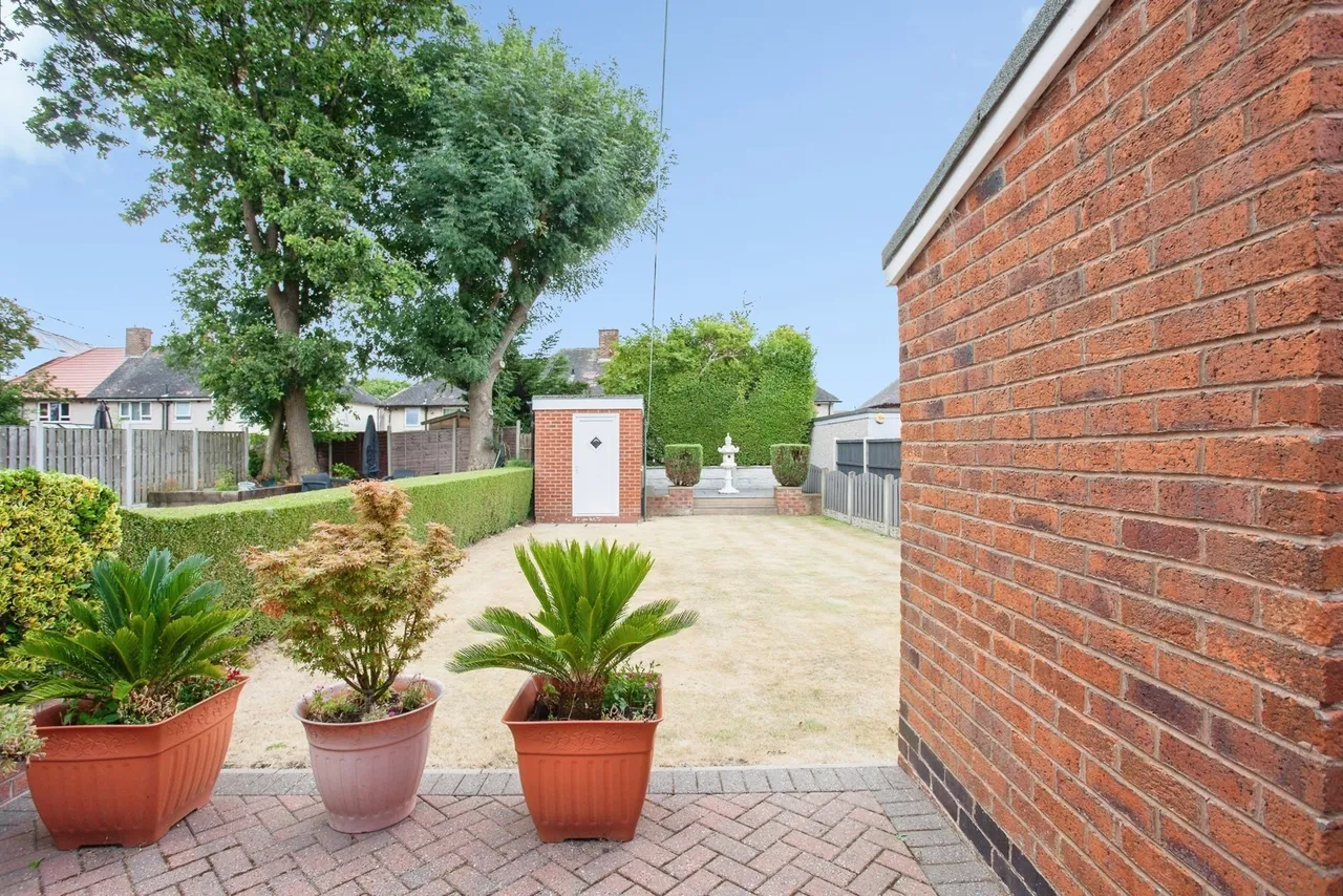 Knutton Crescent, Sheffield, S5, photo 17