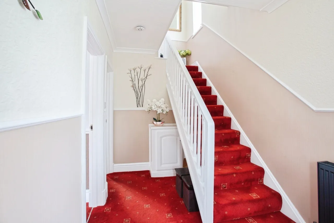 Knutton Crescent, Sheffield, S5, photo 9