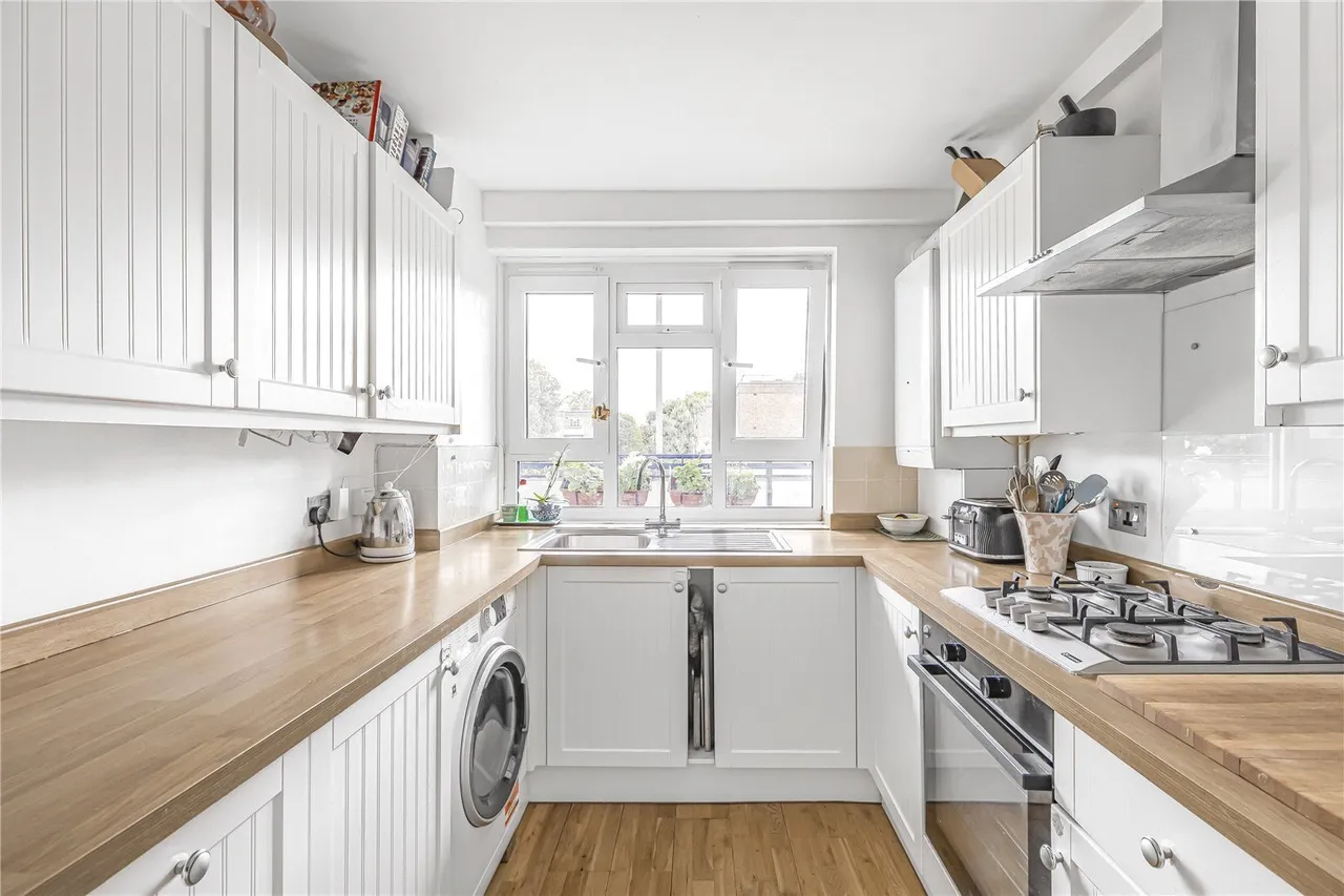 Sulivan Court, Broomhouse Lane, Fulham, London, SW6, photo 6