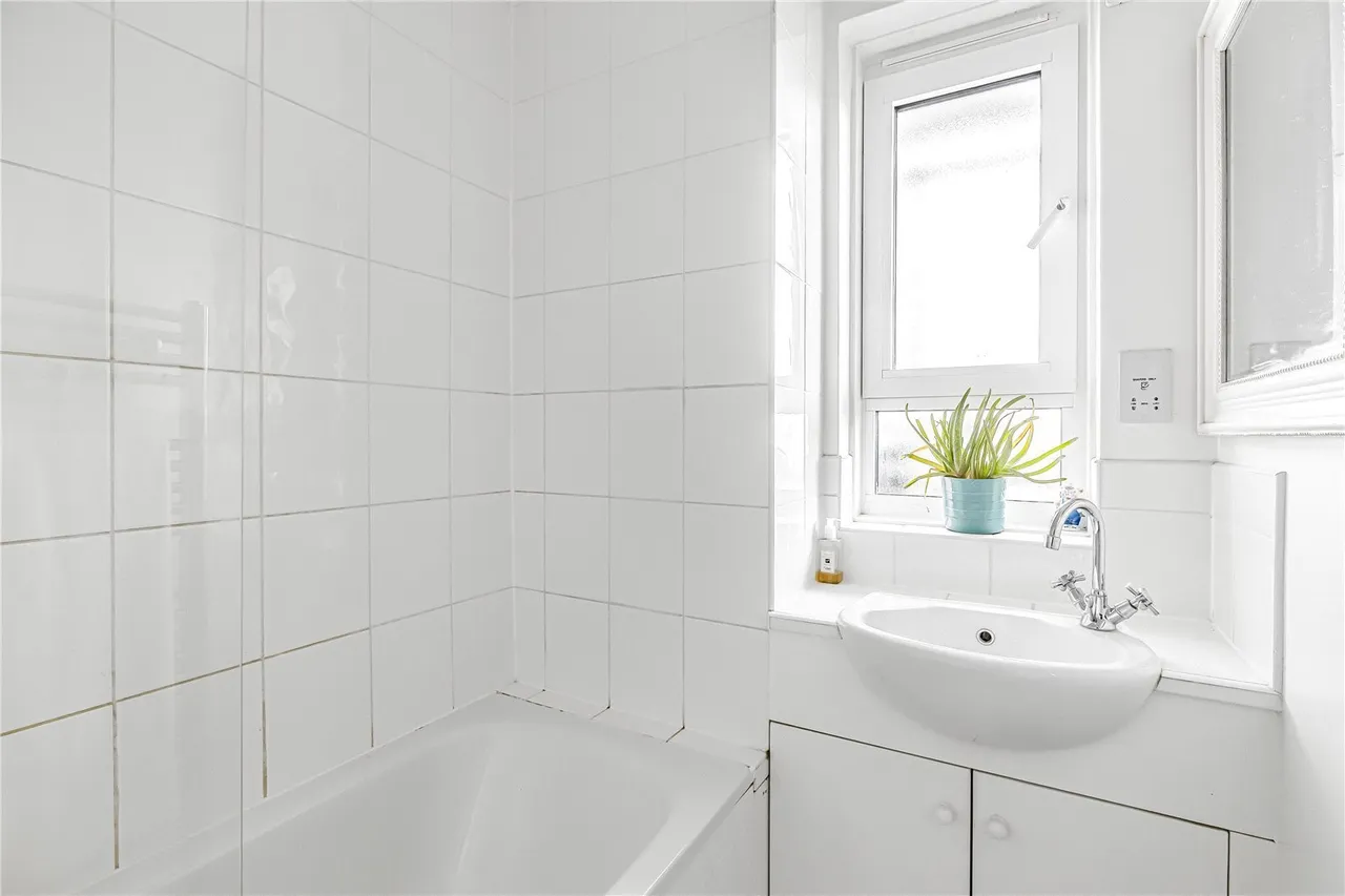 Sulivan Court, Broomhouse Lane, Fulham, London, SW6, photo 10
