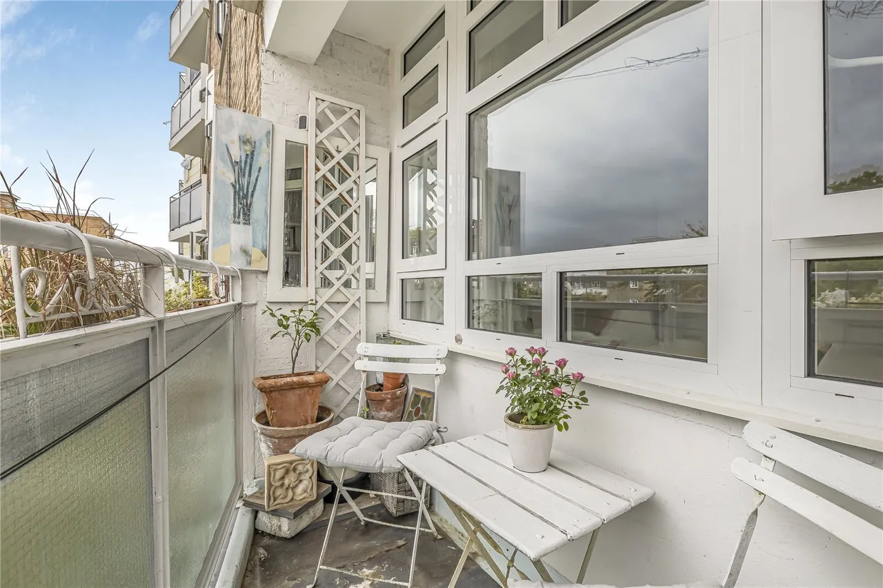 Sulivan Court, Broomhouse Lane, Fulham, London, SW6, photo 5
