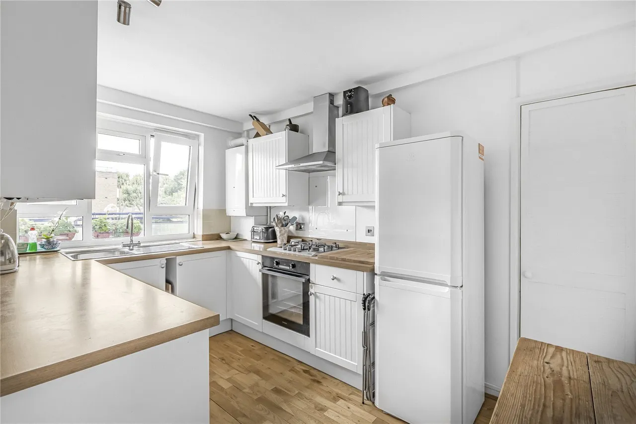 Sulivan Court, Broomhouse Lane, Fulham, London, SW6, photo 2