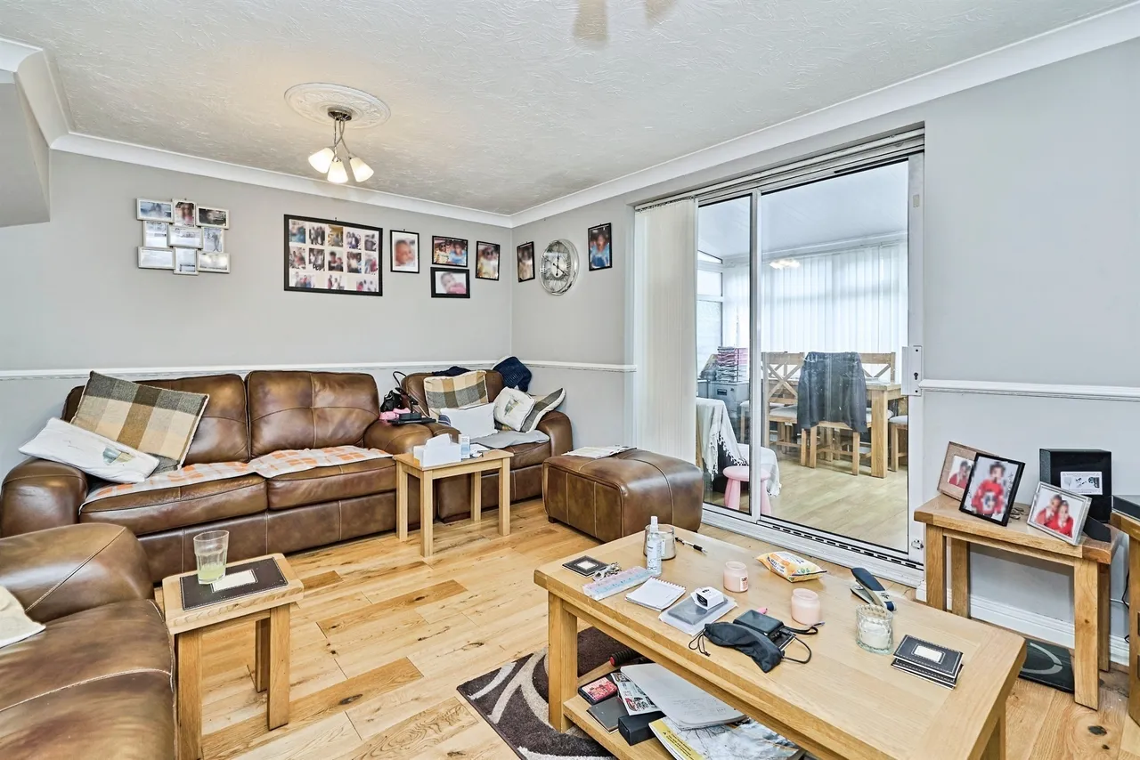 Kenilworth Crescent, Walsall, WS2, photo 5