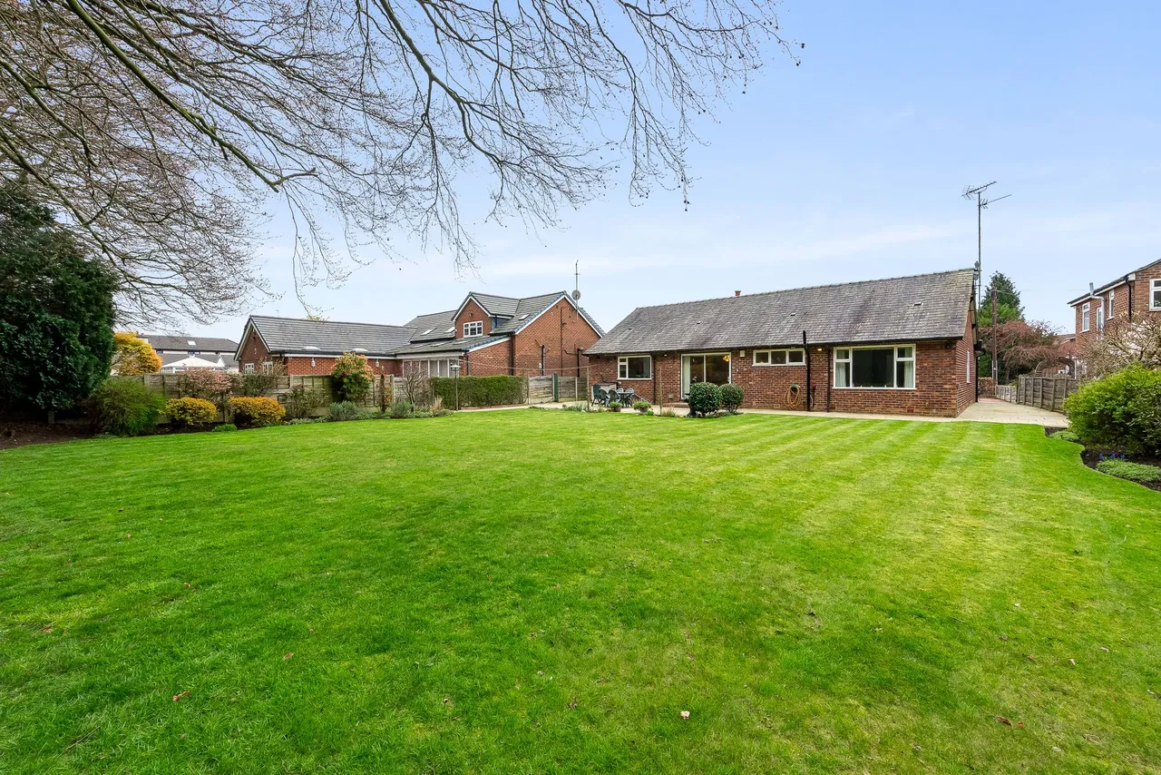 Taunton Road, Sale, photo 29