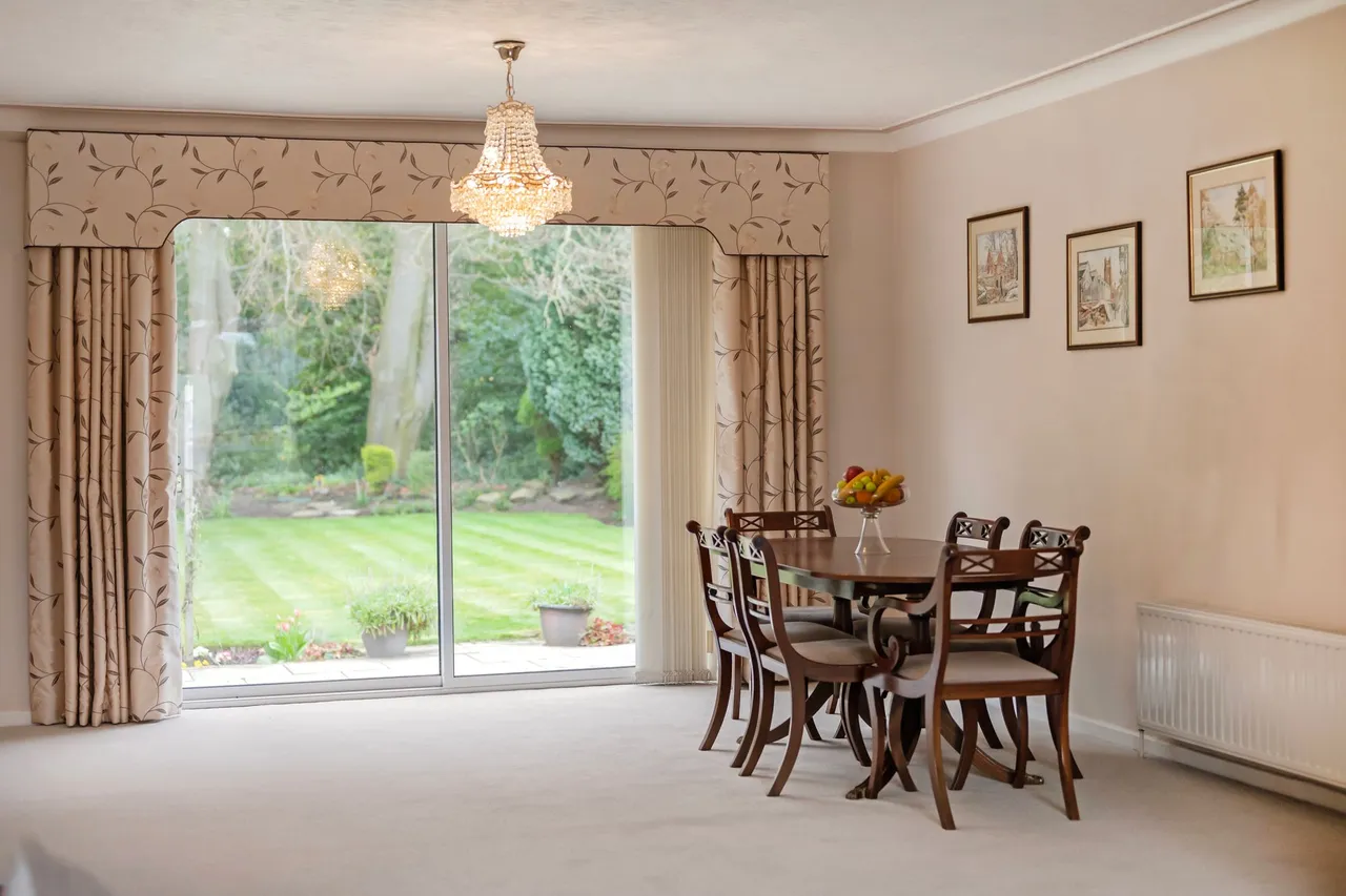 Taunton Road, Sale, photo 10