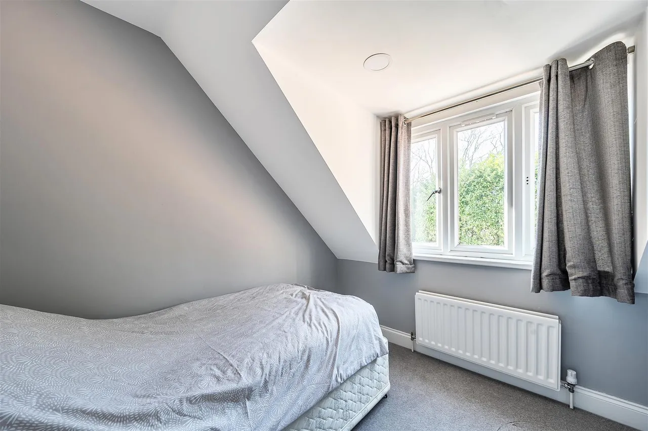 Glen Road, Sarisbury Green, photo 31