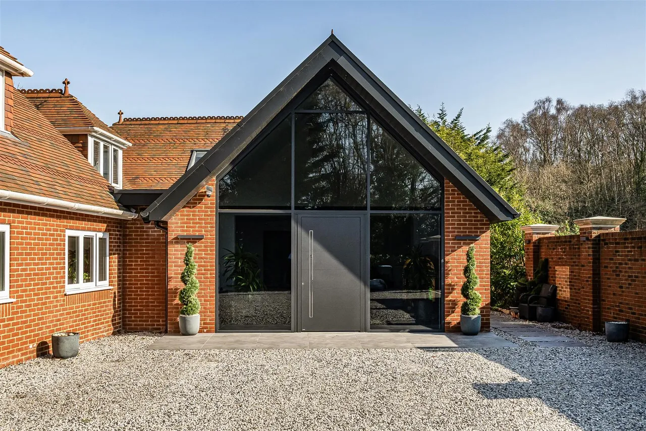 Glen Road, Sarisbury Green, photo 21