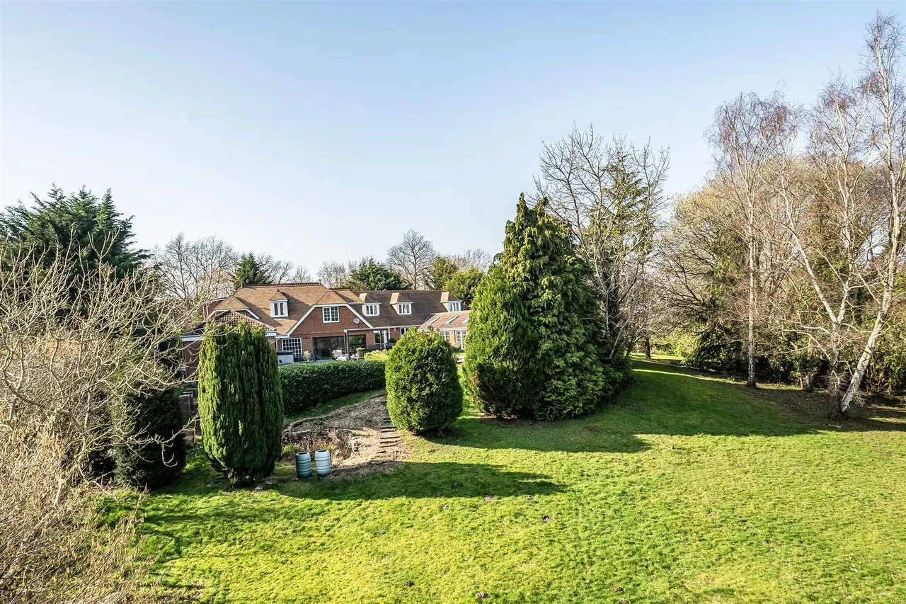 Glen Road, Sarisbury Green, photo 37
