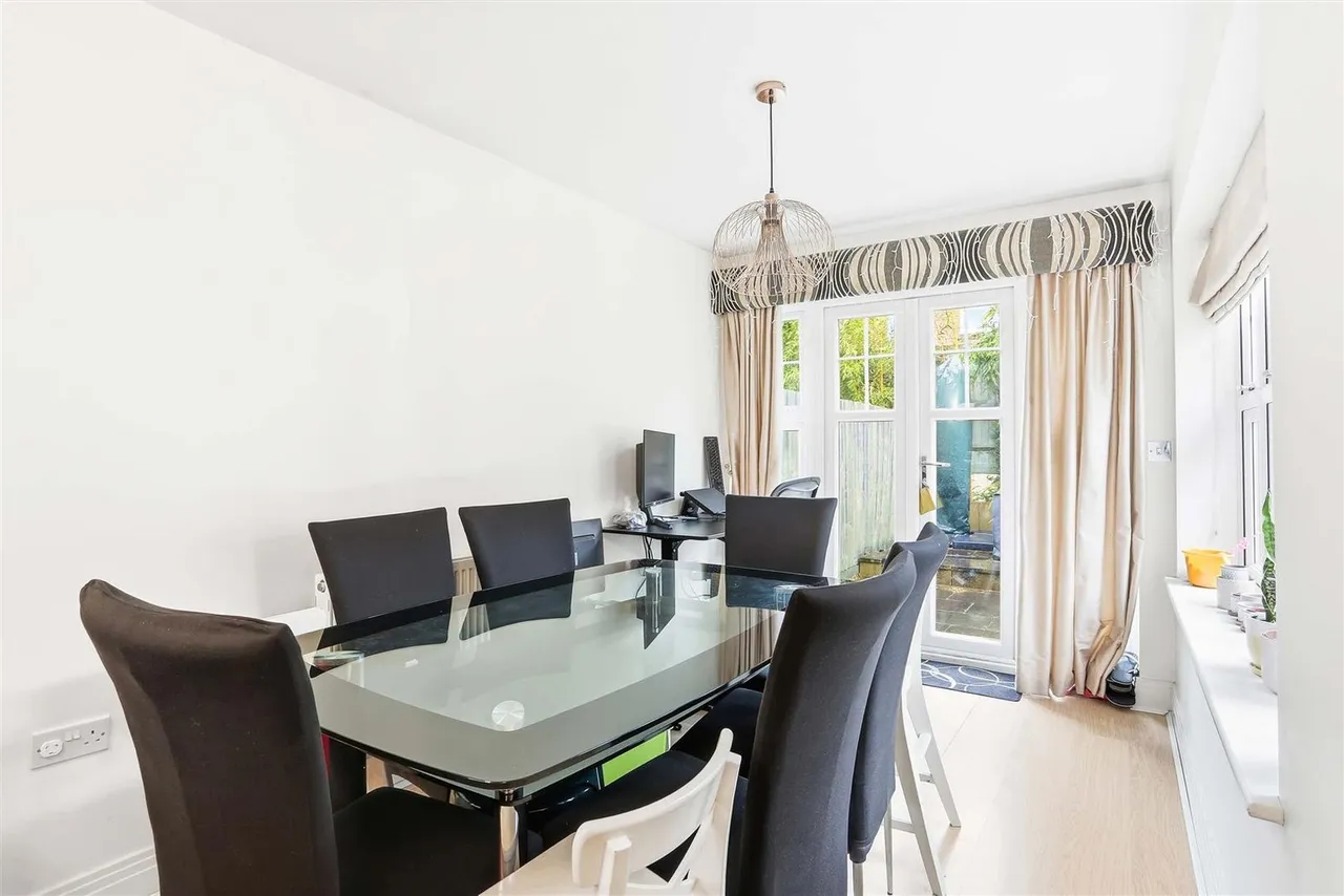 Langley Park Road, Sutton, Surrey, SM2 5HF, photo 4