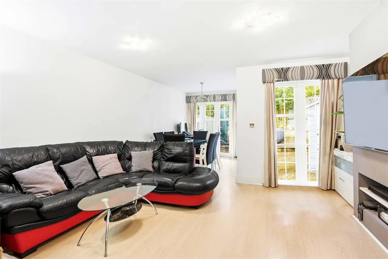 Langley Park Road, Sutton, Surrey, SM2 5HF, photo 2