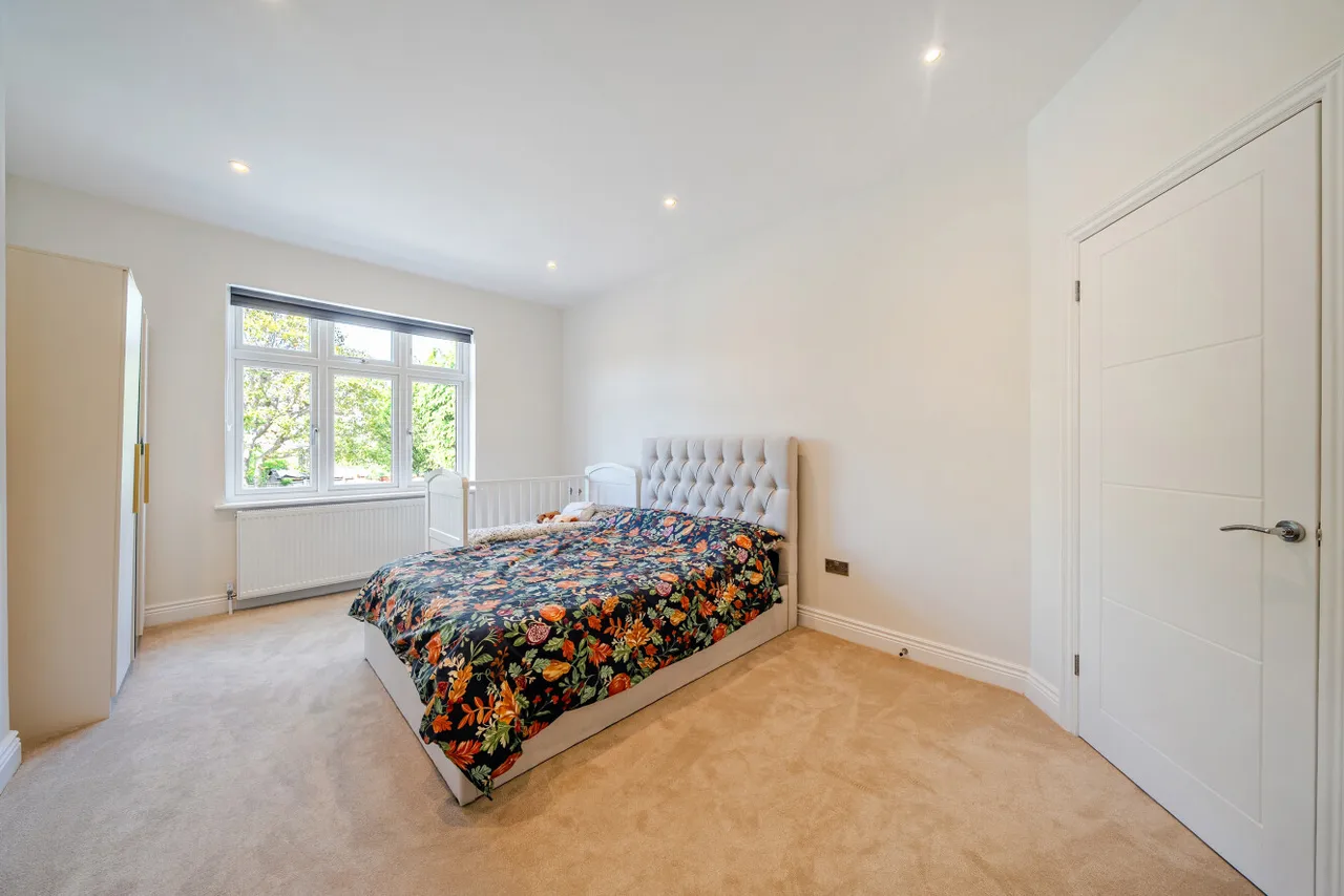 Worple Road, Raynes Park, London, SW20, photo 8