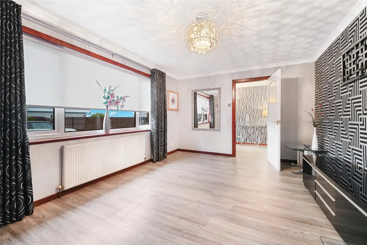 Kirktonfield Road, Neilston, G78, photo 3
