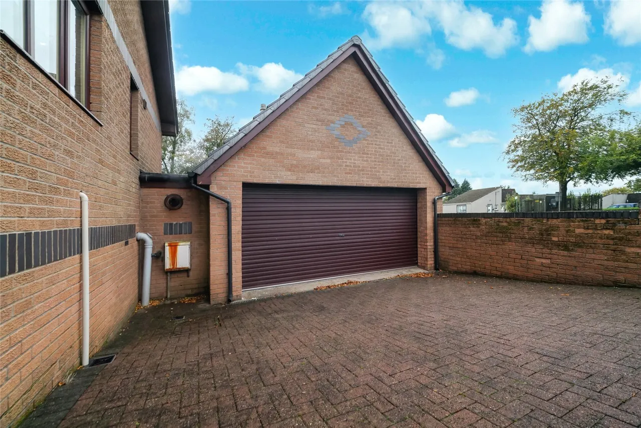 Kirktonfield Road, Neilston, G78, photo 19