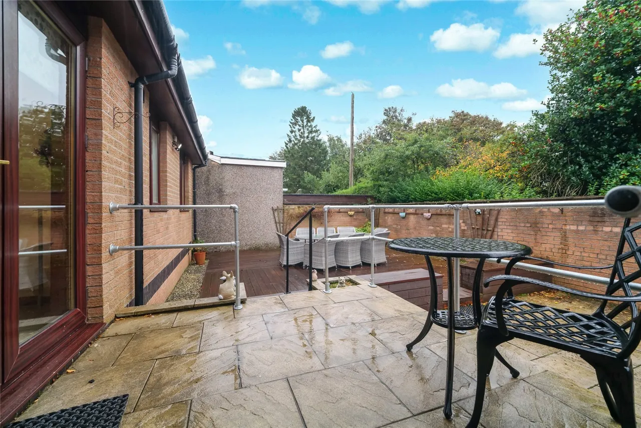 Kirktonfield Road, Neilston, G78, photo 18
