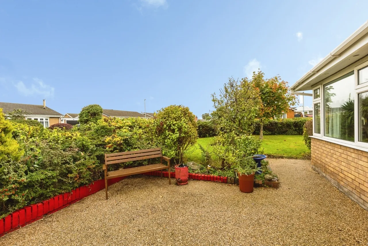 Fairoaks Crescent, Llay, LL12, photo 17