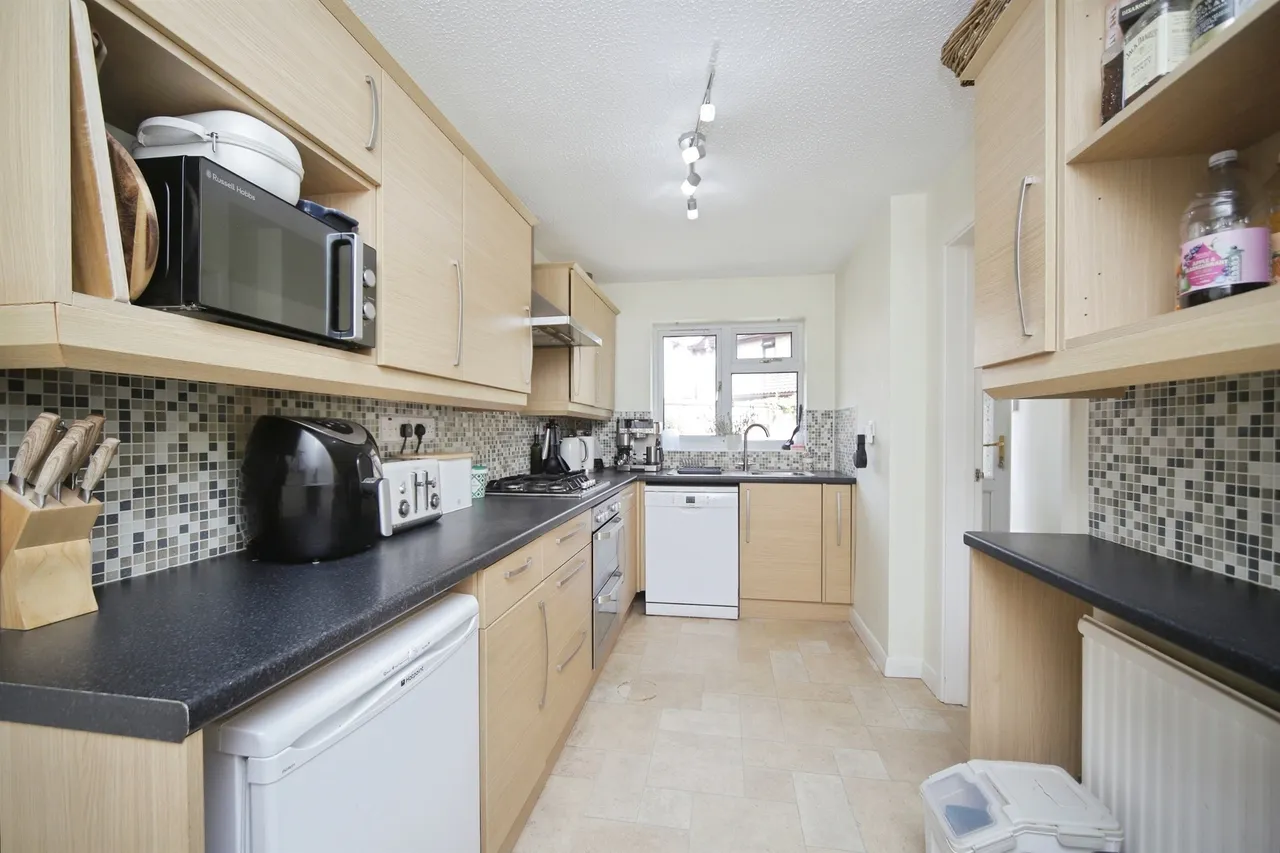 Feversham Way, Taunton, TA2, photo 17