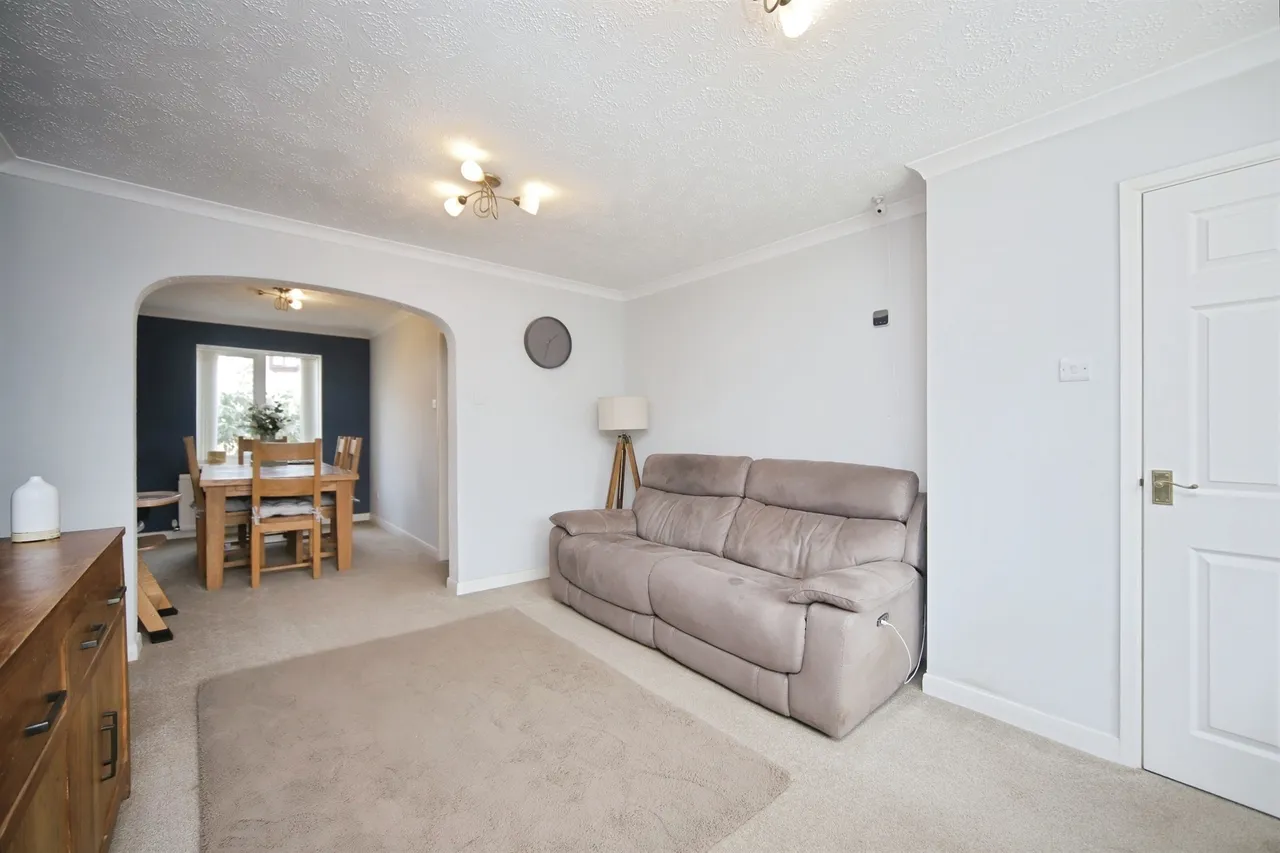 Feversham Way, Taunton, TA2, photo 18
