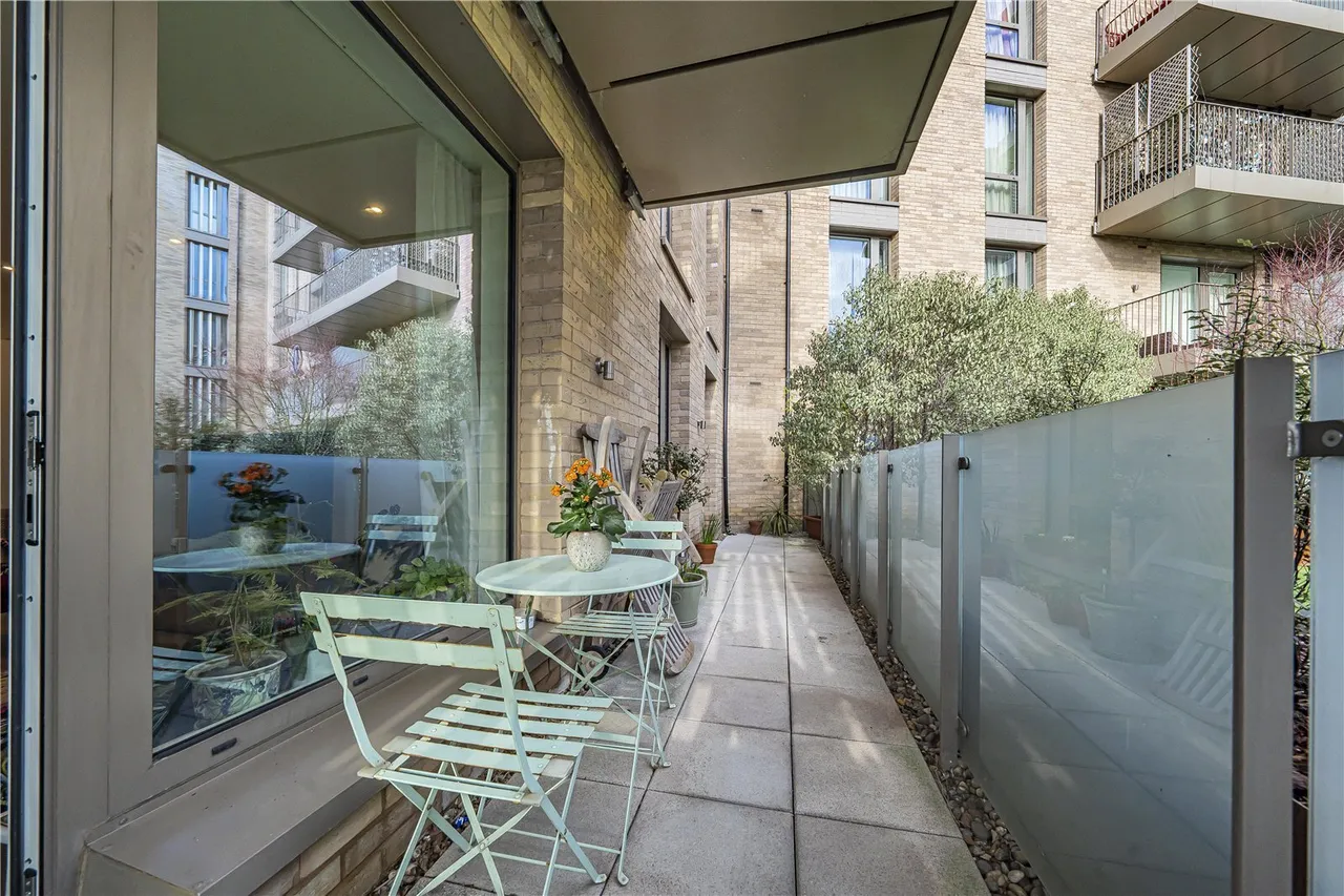 Garnet Place, West Drayton, UB7, photo 5