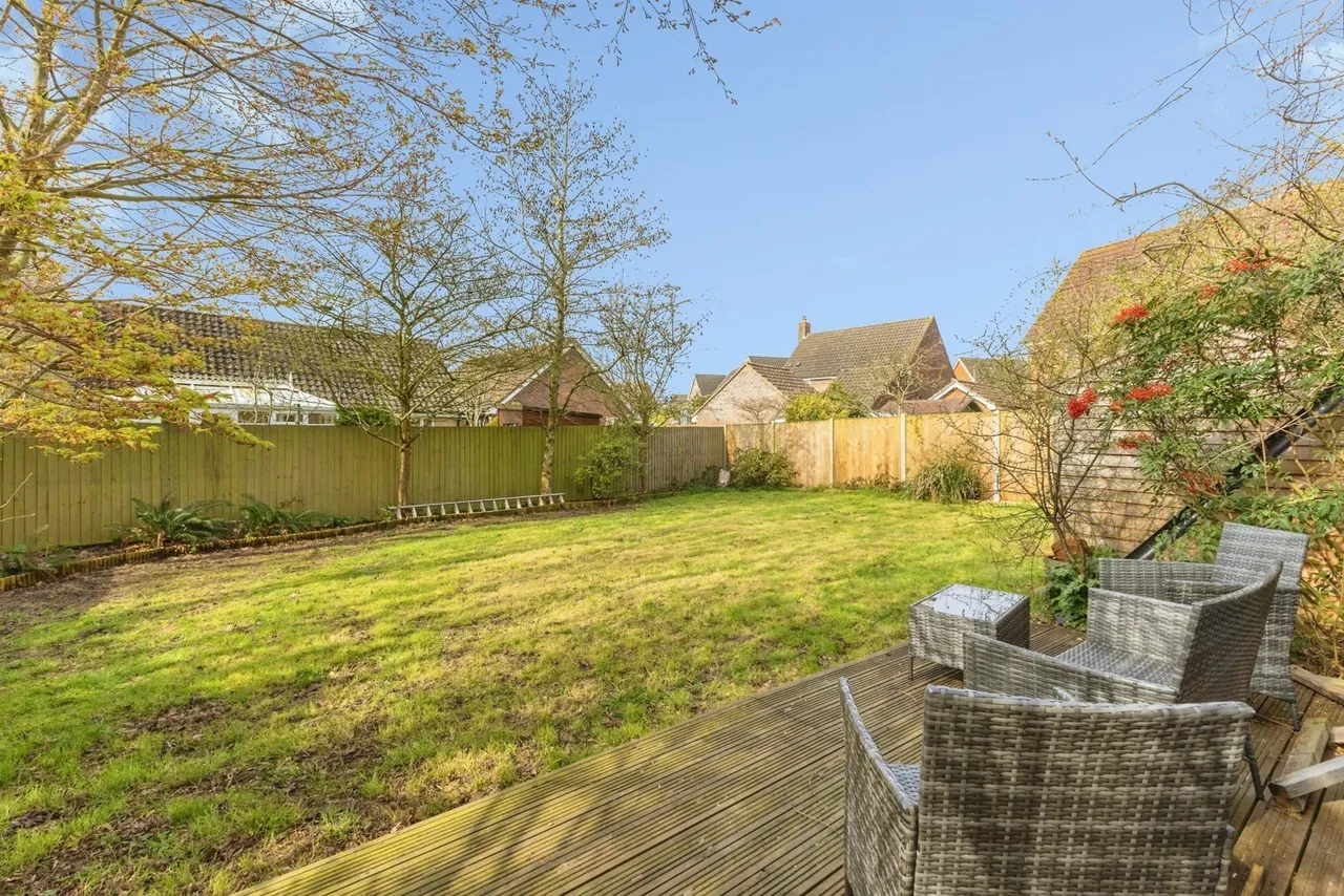 Wood Avens Way, Wymondham, Norfolk, NR18, photo 2