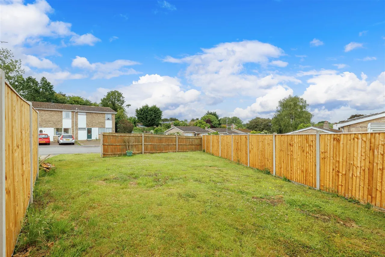Chichester Road, Halesworth, IP19, photo 4
