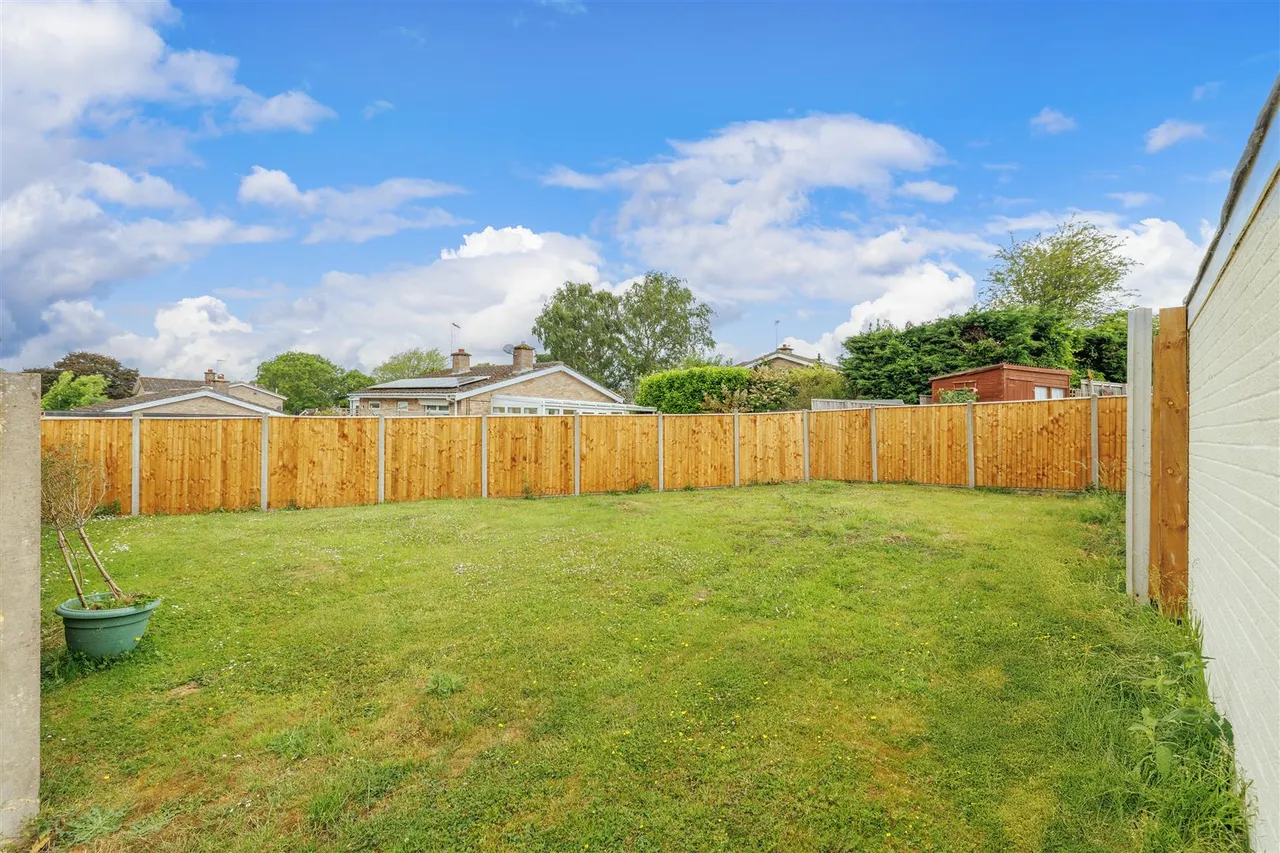 Chichester Road, Halesworth, IP19, photo 2