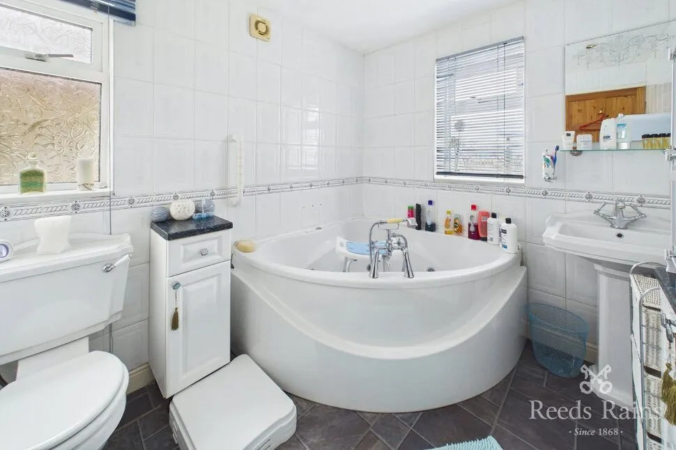Seacrest Avenue, Blackpool, FY1, photo 8