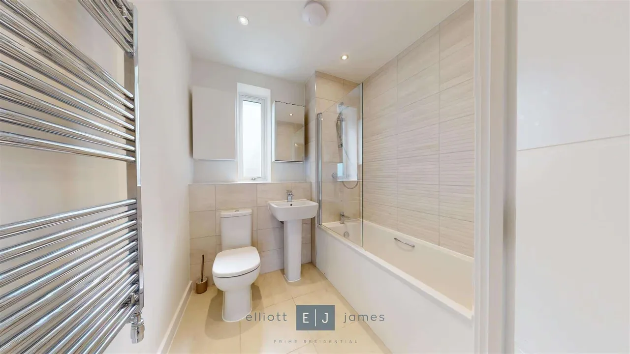 Borders Lane, Loughton, IG10, photo 9