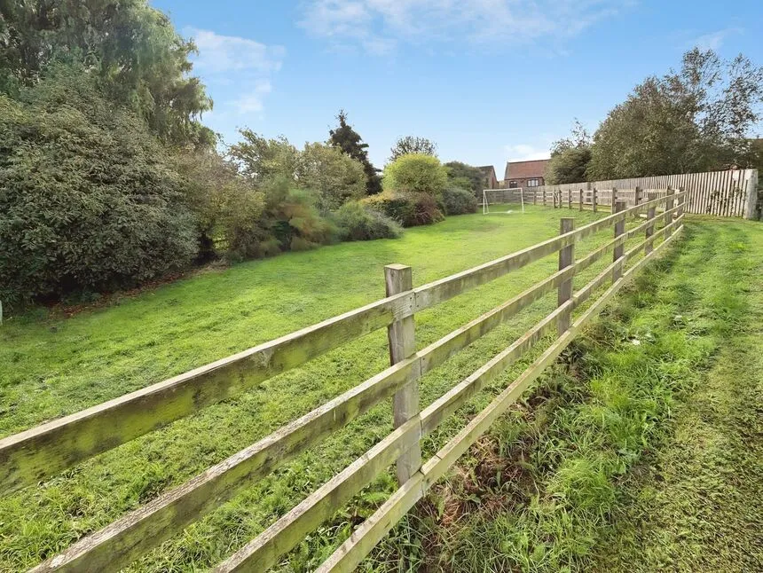 Ferry Close, Hook, DN14, photo 5