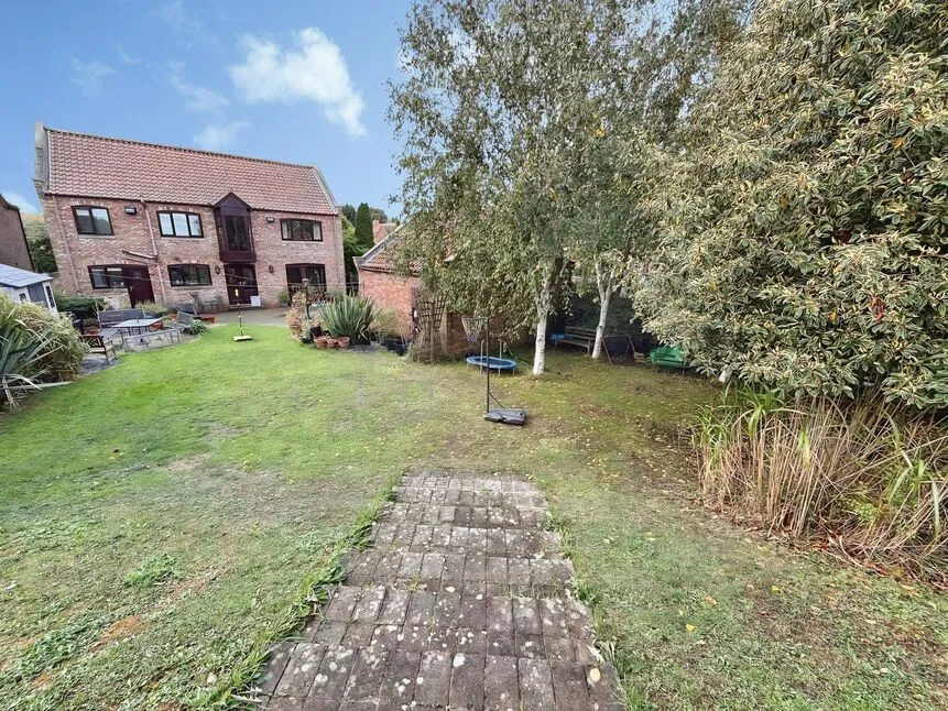 Ferry Close, Hook, DN14, photo 4