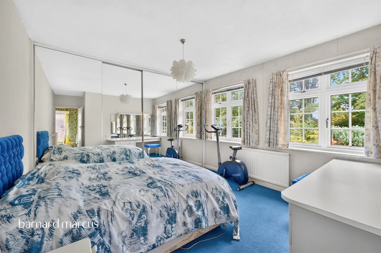 Wallace Fields, Epsom, photo 9