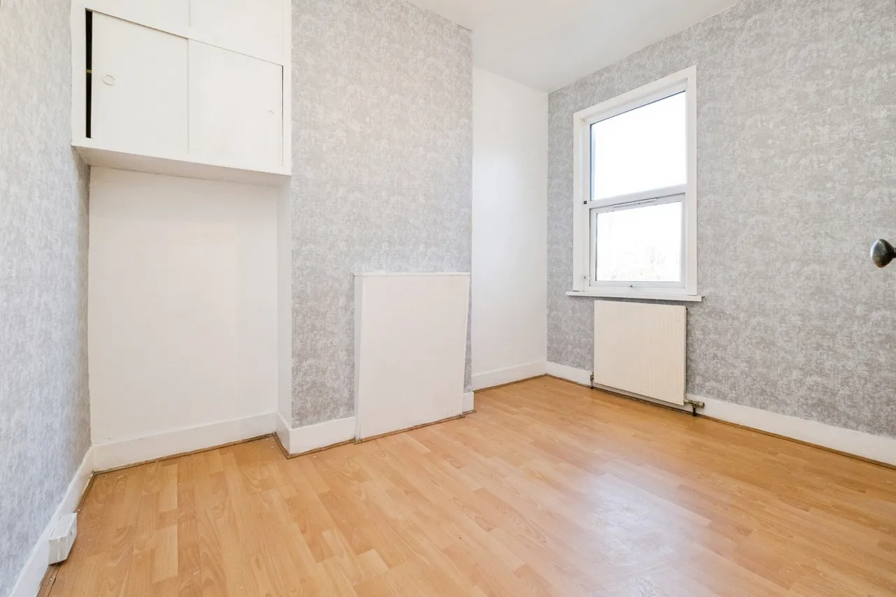Clacton Road, East Ham, London, E6, photo 12