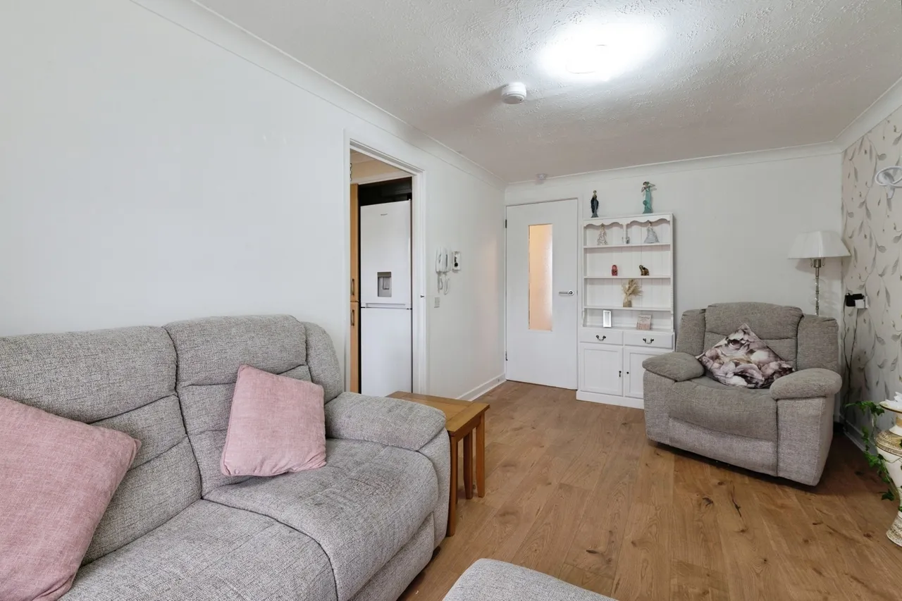 Palmers Drive, Grays, Essex, RM17, photo 9