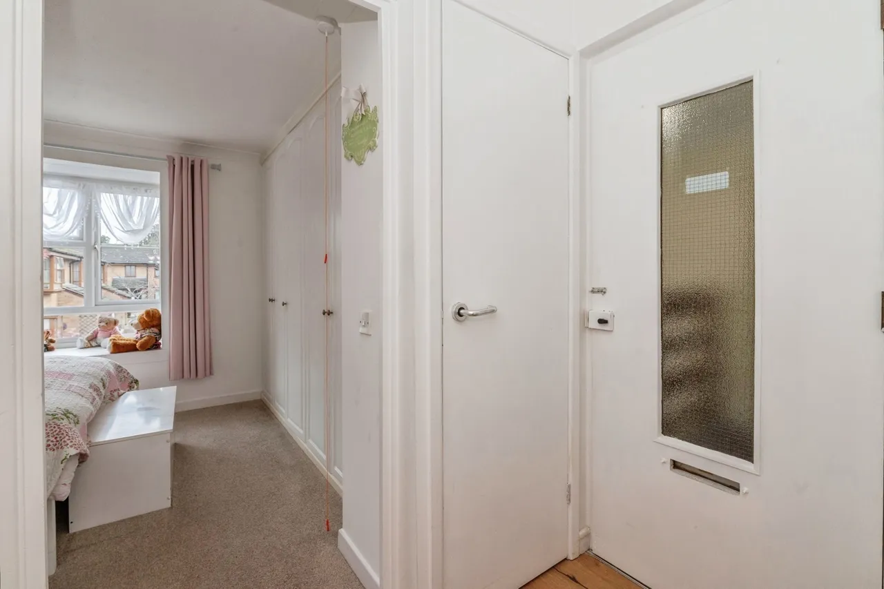 Palmers Drive, Grays, Essex, RM17, photo 5