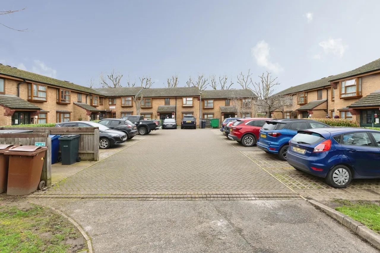 Palmers Drive, Grays, Essex, RM17, photo 15